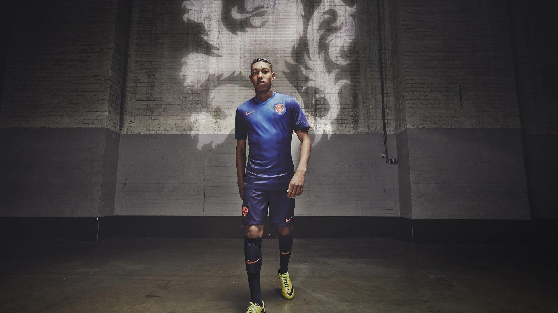 混合泳新星闪耀全国锦标赛,破纪录表现引爆泳坛热议